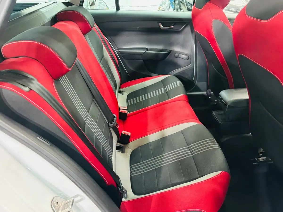 2016-skoda-fabia-14tdi-monte-carlo-90ps-estate-dsg-big-22