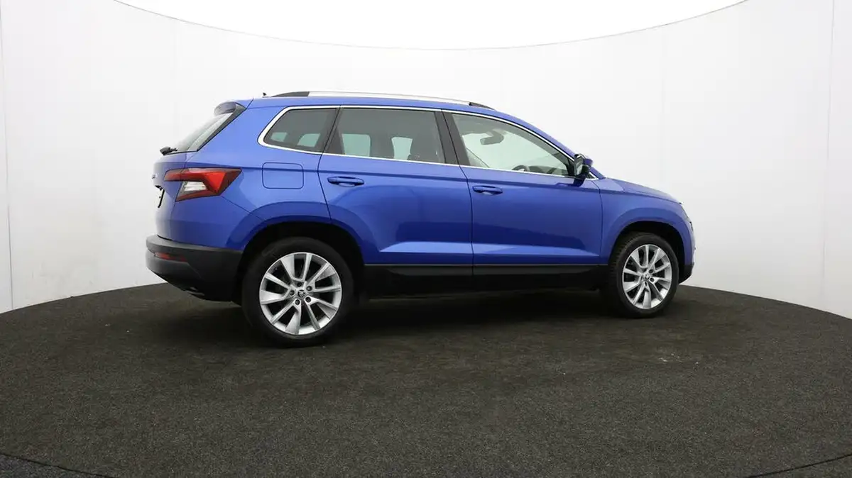 2022-skoda-karoq-10-tsi-se-l-big-36
