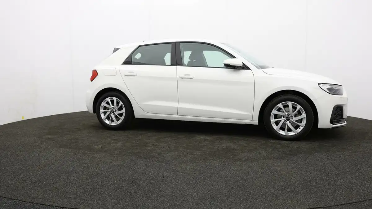 2023-audi-a1-10-30-tfsi-sport-s-tronic-big-41