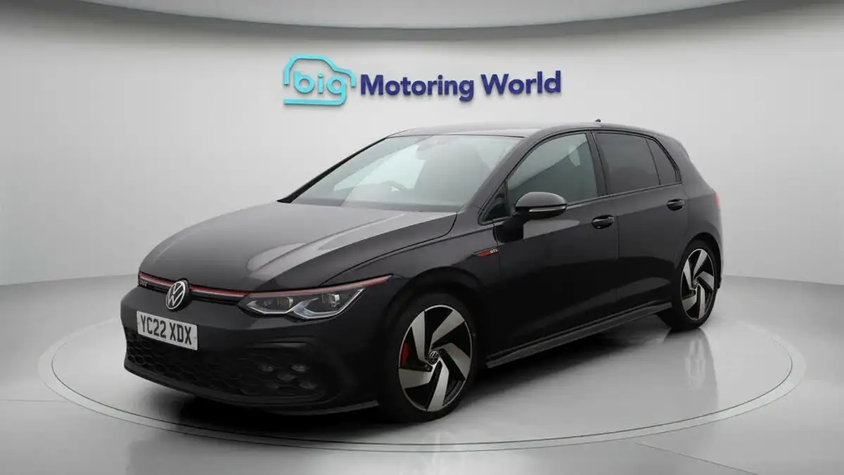 2022-volkswagen-golf-20-tsi-gti-dsg-big-3