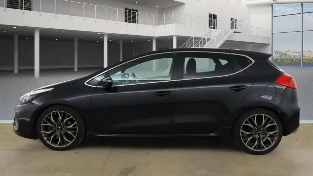 2014-kia-ceed-16-gt-tech-big-10
