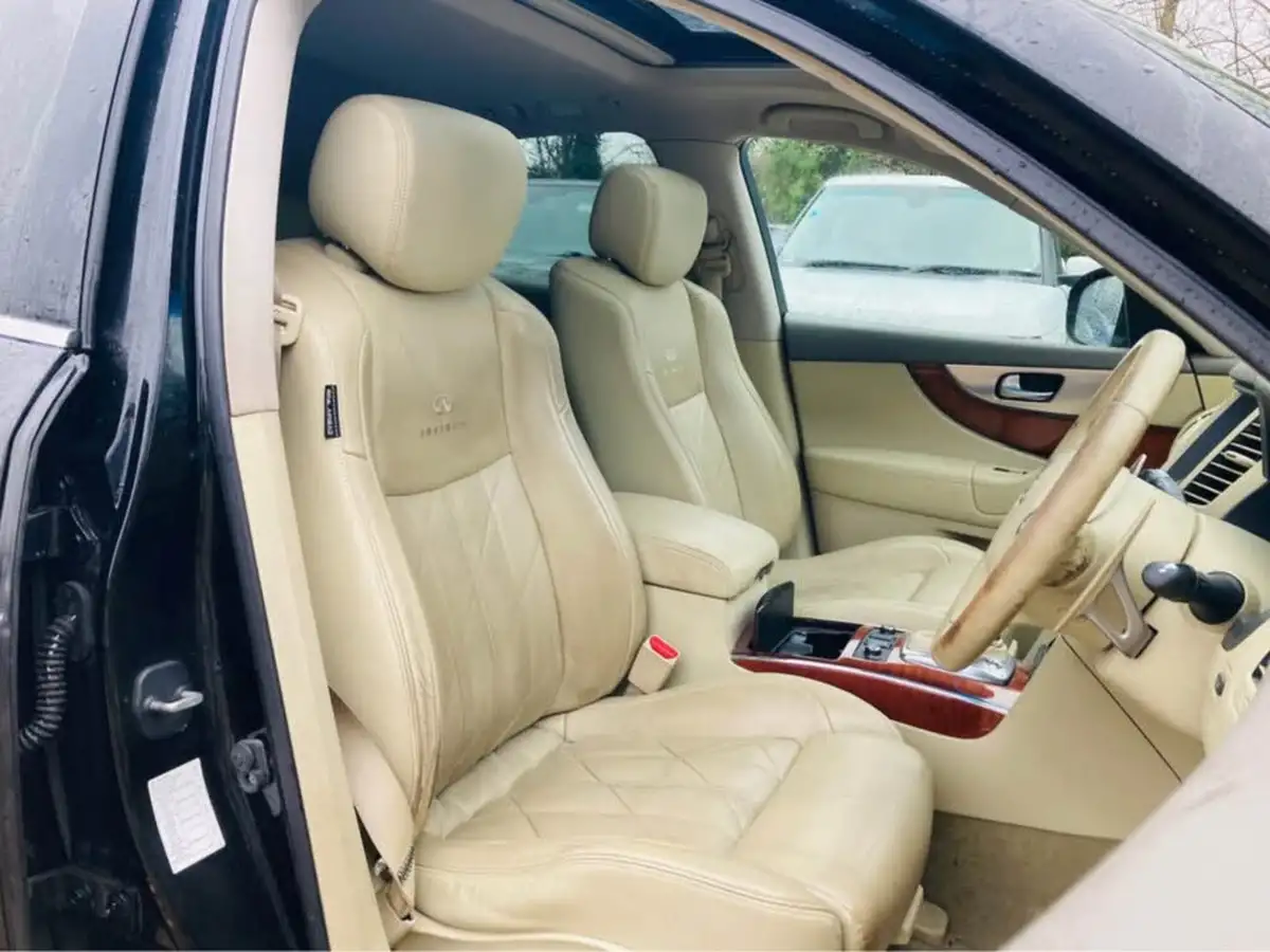 2010-infiniti-fx-37-gt-premium-big-8