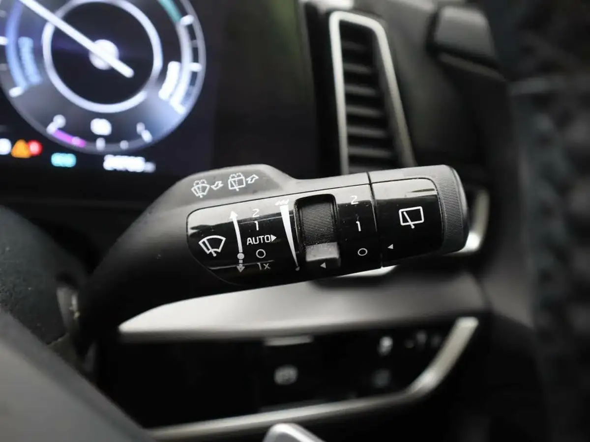2022-kia-sportage-16-t-gdi-3-226bhp-hev-1598cc-auto-big-36