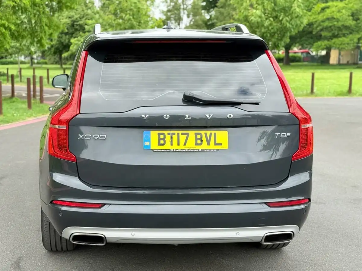 2017-volvo-xc90-20-t8-momentum-momentum-hybrid-auto-big-3