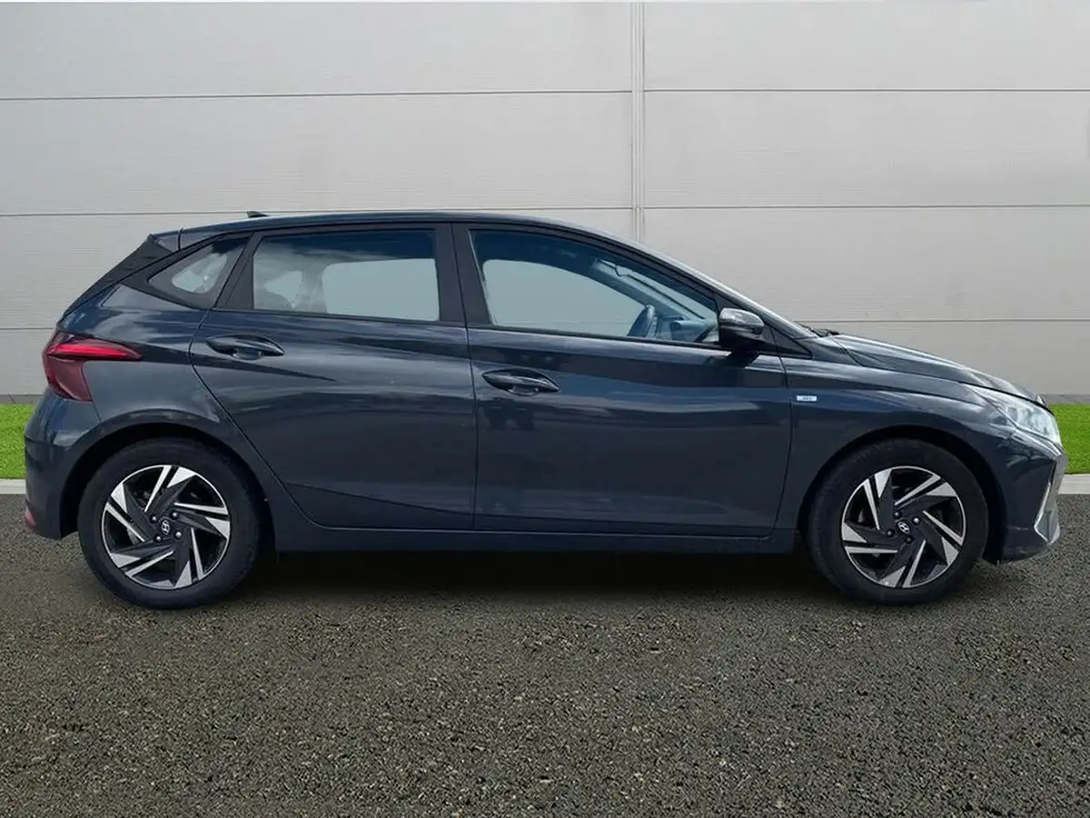 2022-hyundai-i20-10-t-gdi-se-connect-eclutch-imt-big-7