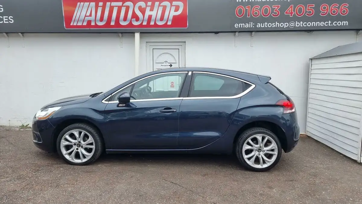 2013-citroen-ds4-16td-dstyle-big-5