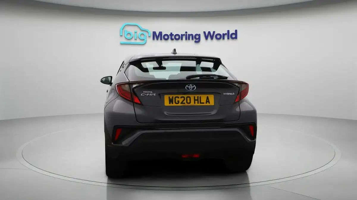 2020-toyota-c-hr-18-vvt-i-icon-parking-pack-big-6