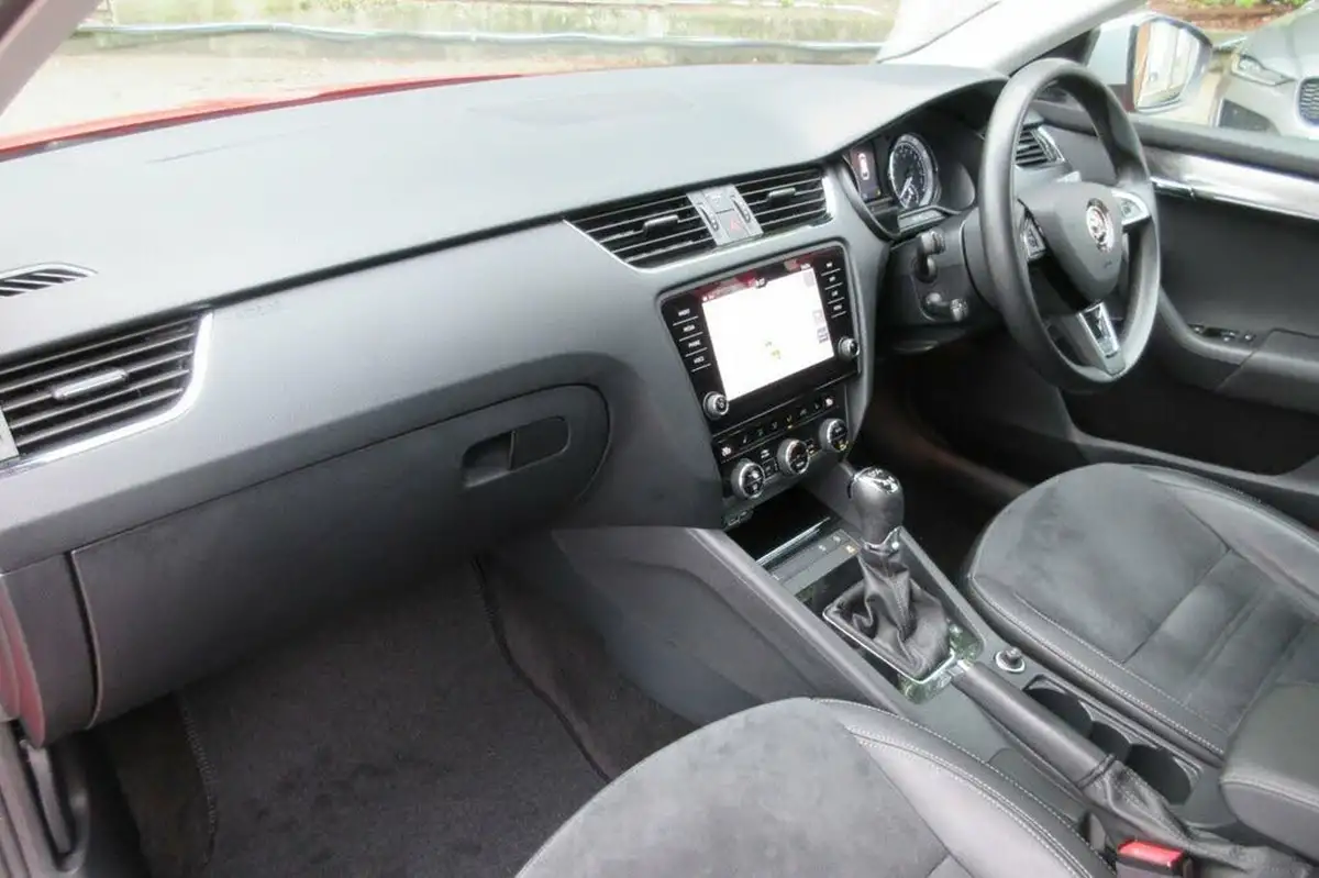 2018-skoda-octavia-20tdi-scout-184ps-dsg-big-5