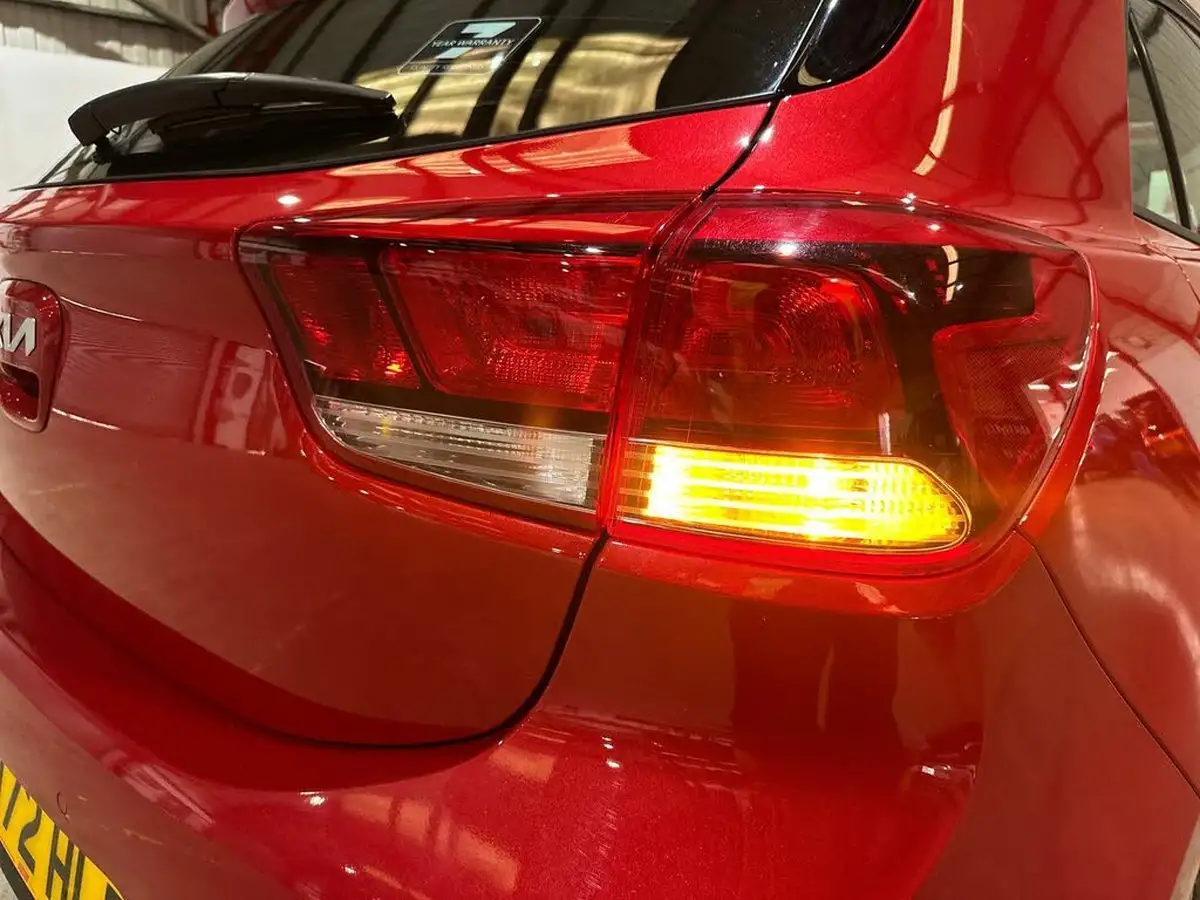 2022-kia-rio-10-t-gdi-2-big-36