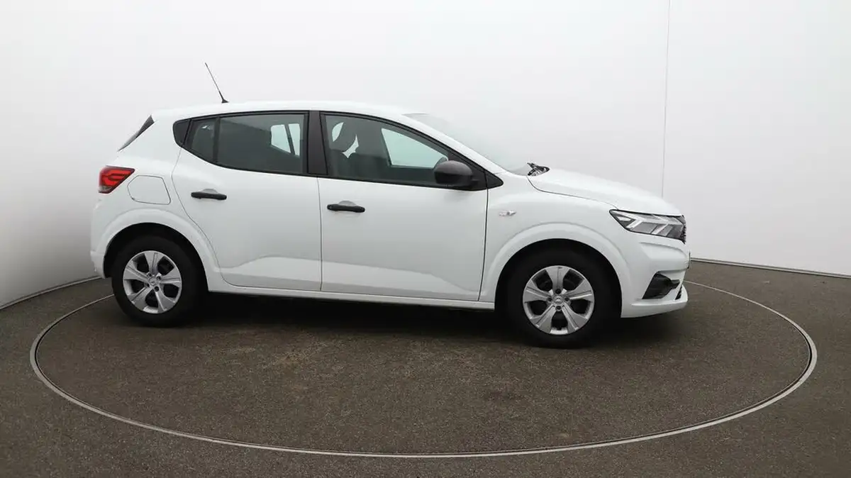 2022-dacia-sandero-10-sce-essential-big-46