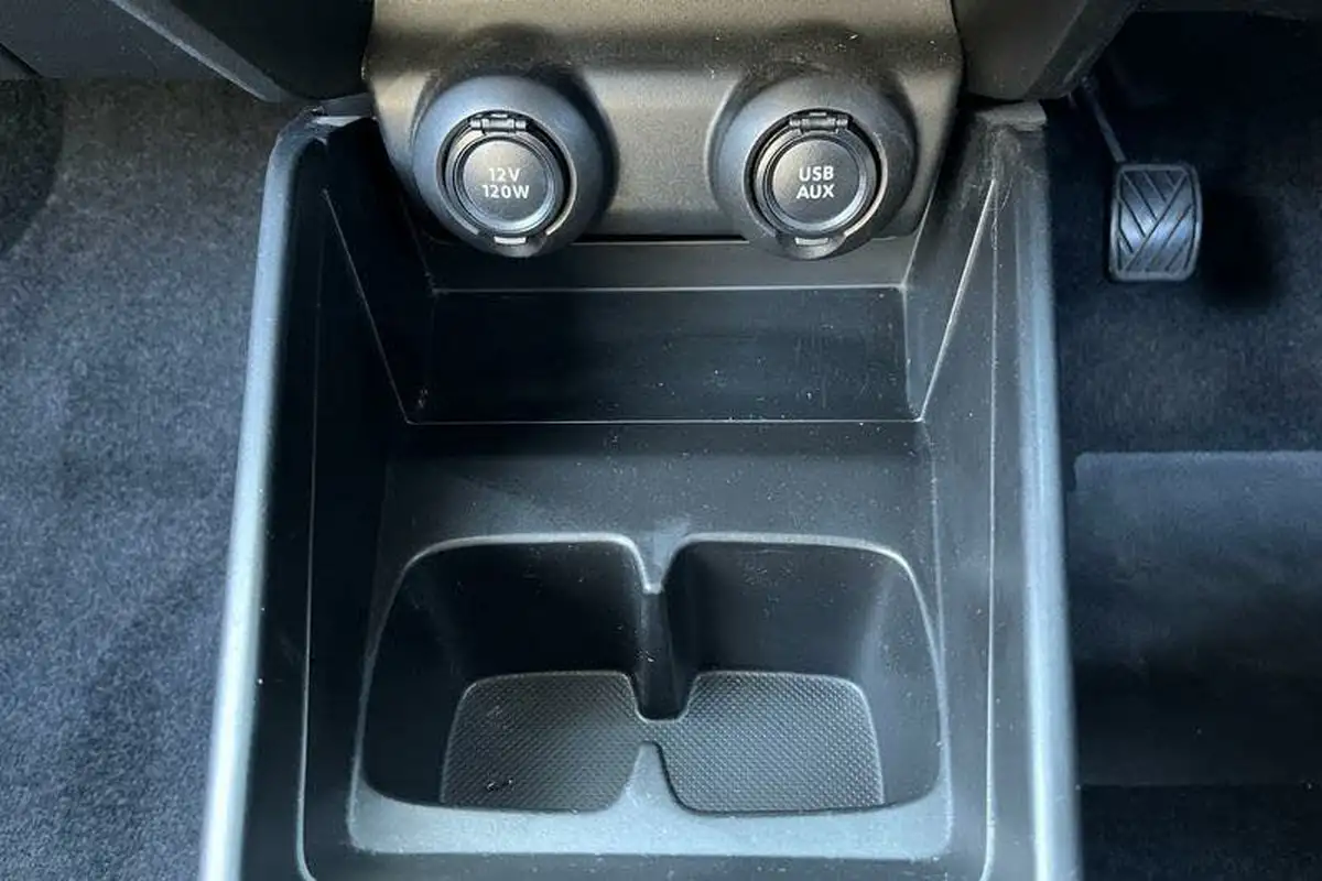 2021-suzuki-swift-12-dualjet-sz-l-big-31