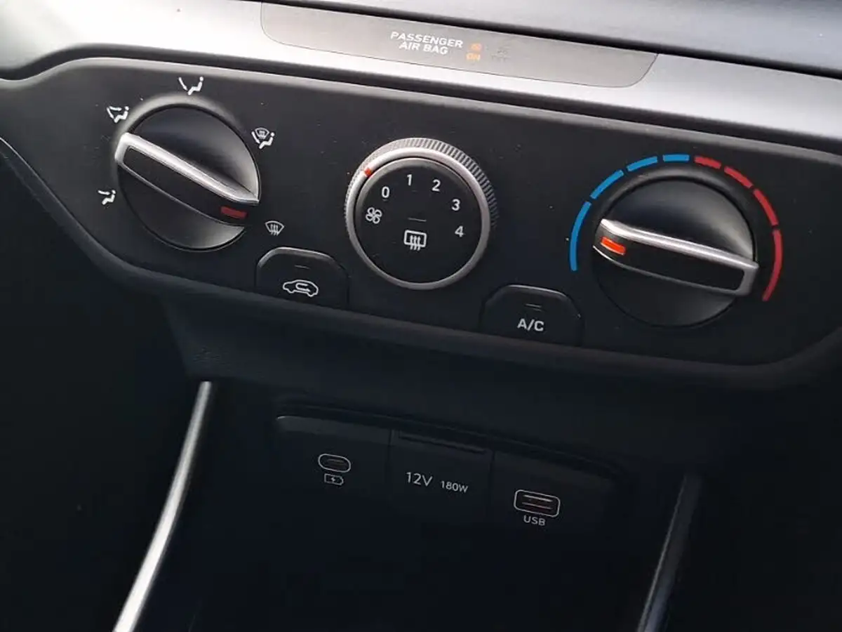 2024-hyundai-i20-10-t-gdi-advance-big-16