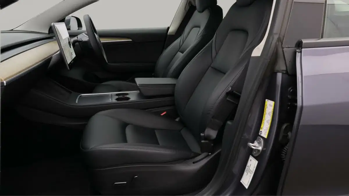 2021-tesla-model-3-e-long-range-awd-big-13