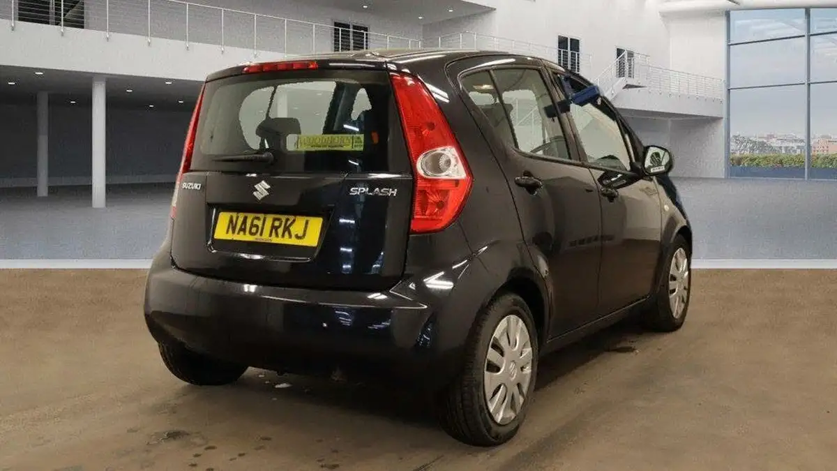 2011-suzuki-splash-10-sz3-big-1