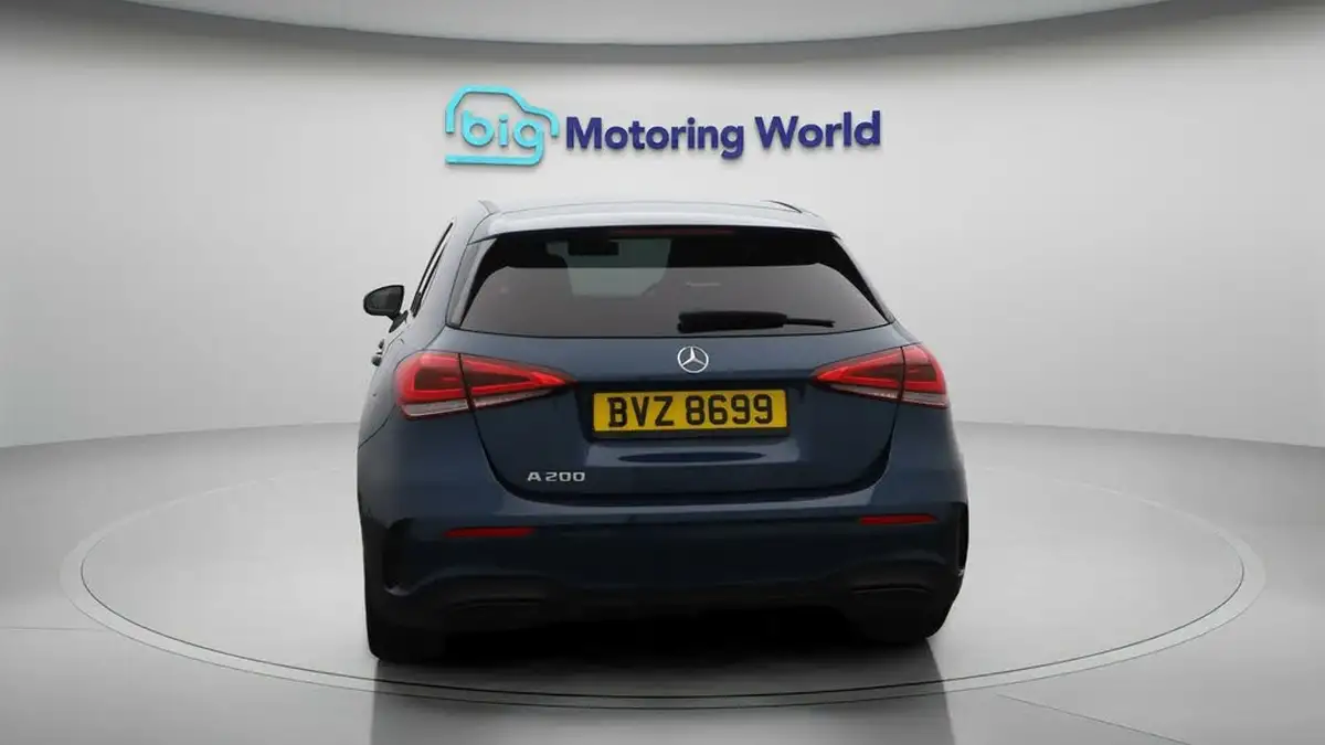 2022-mercedes-benz-a-class-13-a200-amg-line-edition-executive-hatchback-5d-big-6