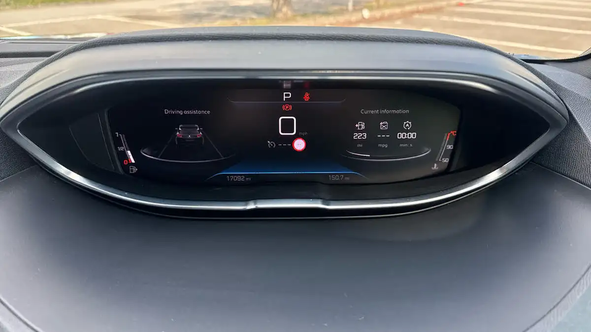 2023-peugeot-3008-suv-15-bluehdi-active-premium-eat8-big-12