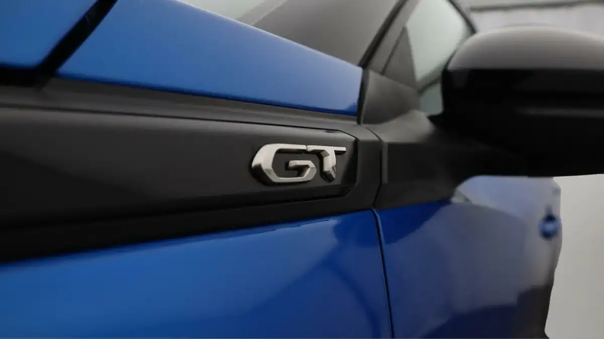 2022-peugeot-2008-suv-12-puretech-gt-big-20