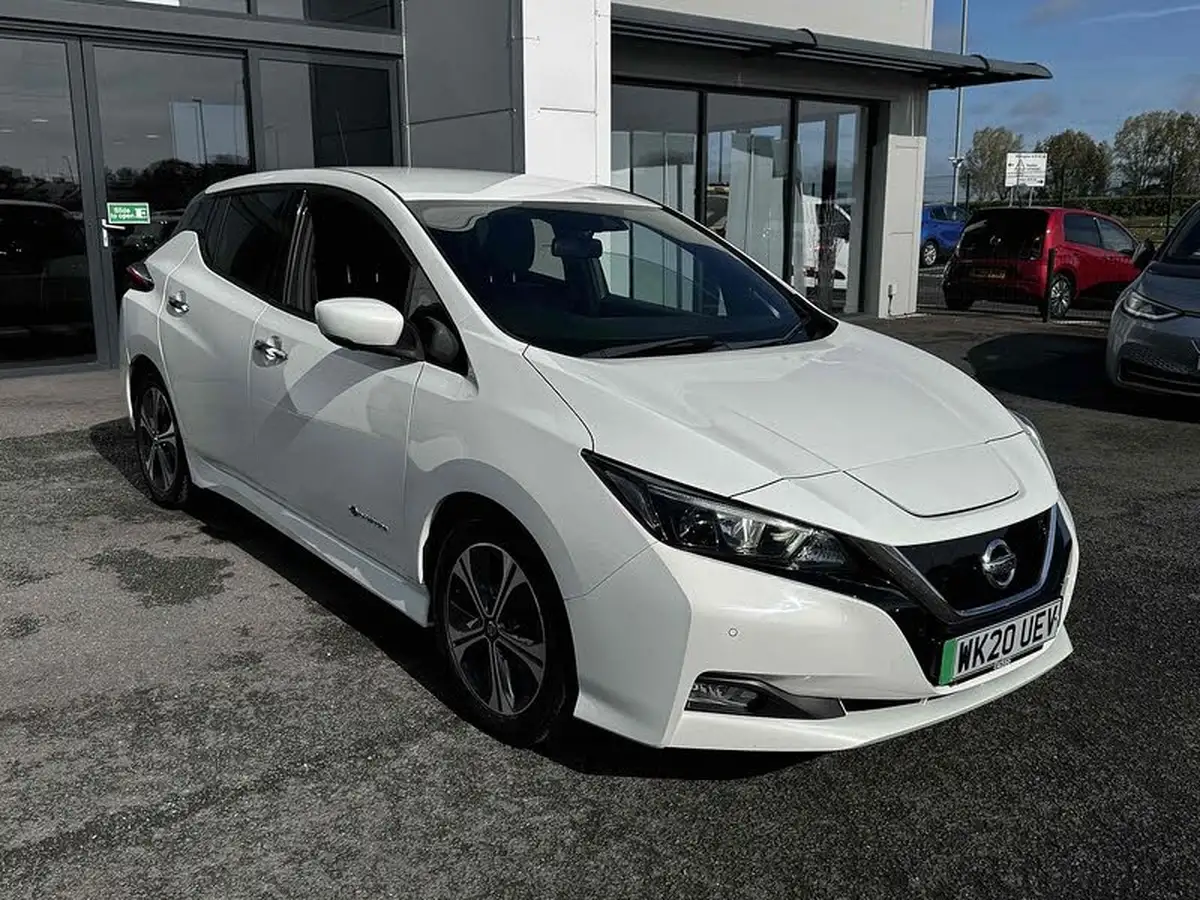 2020-nissan-leaf-e-n-connecta-big-25
