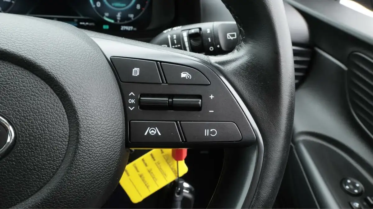 2022-hyundai-bayon-10-t-gdi-se-connect-dct-big-25
