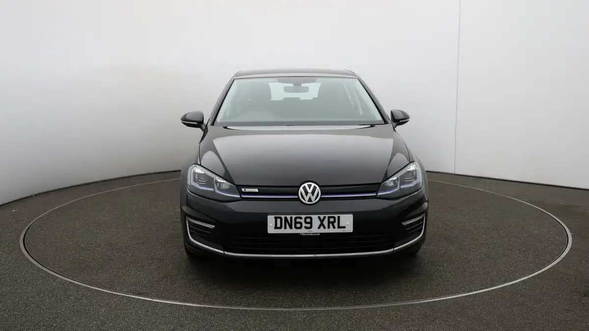 2019-volkswagen-golf-e-e-golf-big-40