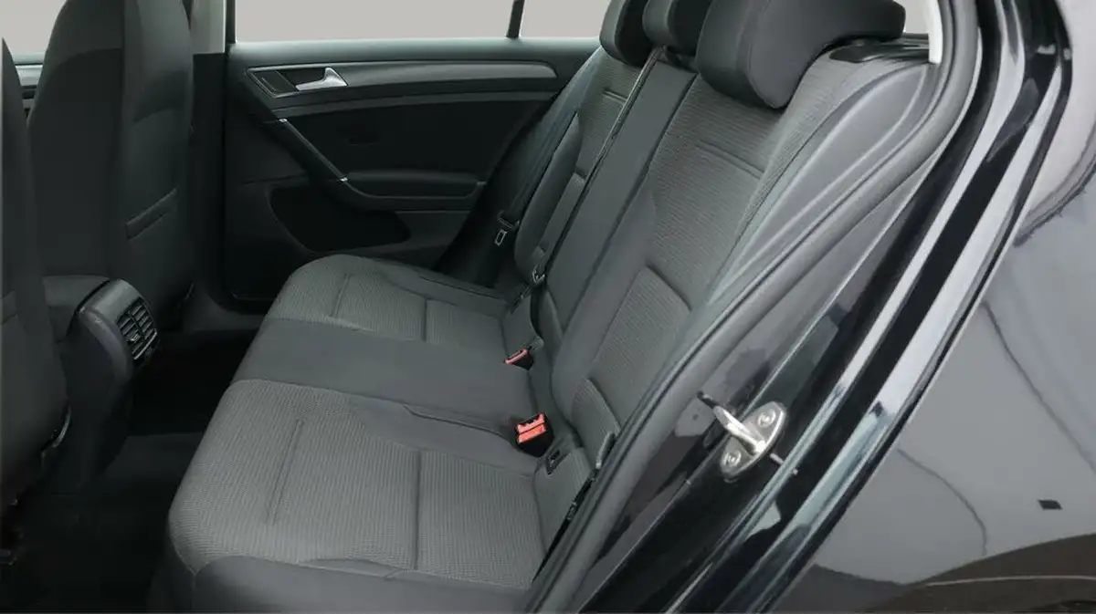 2019-volkswagen-golf-e-e-golf-big-16