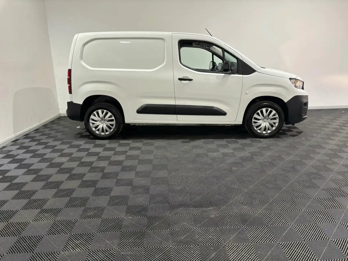 2022-peugeot-partner-15-bluehdi-1000-professional-premium-100pseu6d-big-2