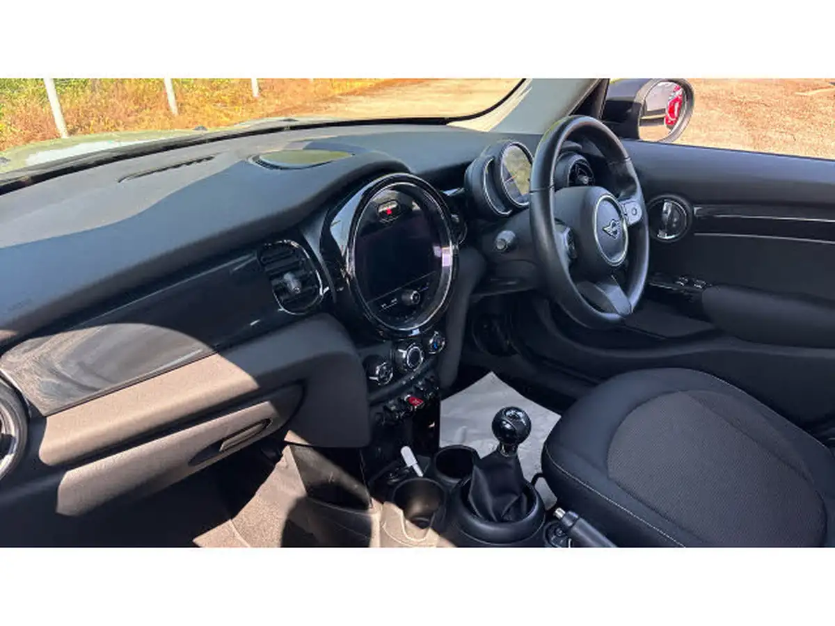 2022-mini-cooper-15-cooper-classic-hatchback-5d-big-8