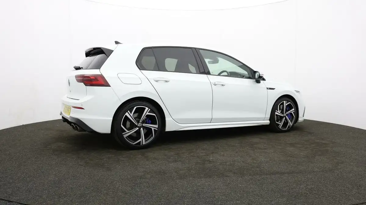 2023-volkswagen-golf-20-tsi-r-320ps-hatchback-big-33