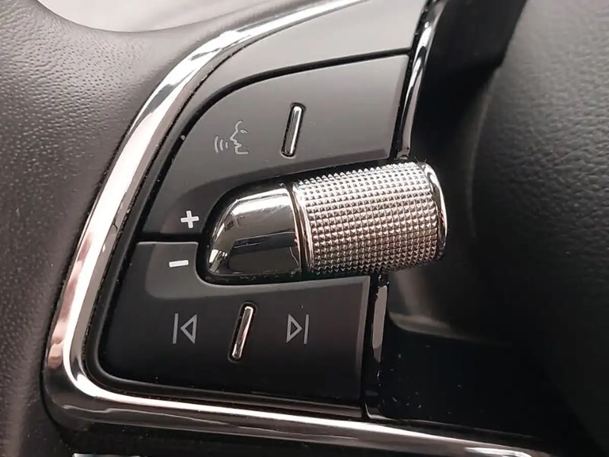 2022-skoda-enyaq-e-60-big-16