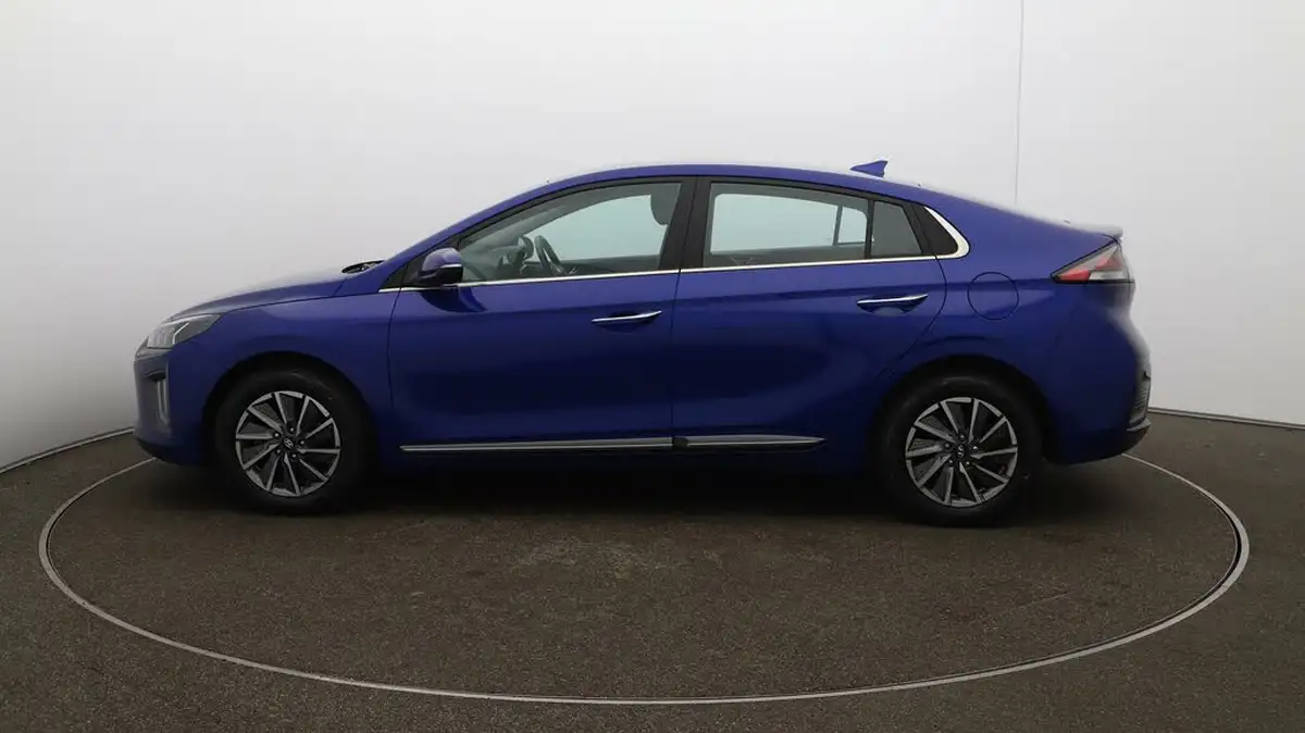 2022-hyundai-ioniq-e-premium-electric-big-62