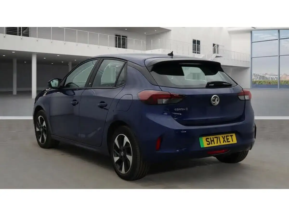2022-vauxhall-corsa-e-se-premium-big-12