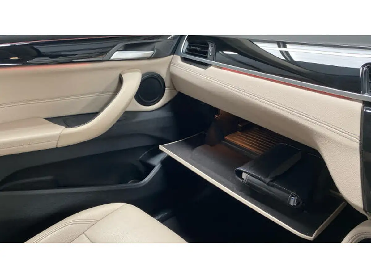 2021-bmw-x1-20-sdrive20i-xline-big-42