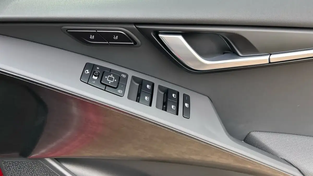 2025-kia-niro-16-gdi-4-127bhp-hev-132kwh-big-22