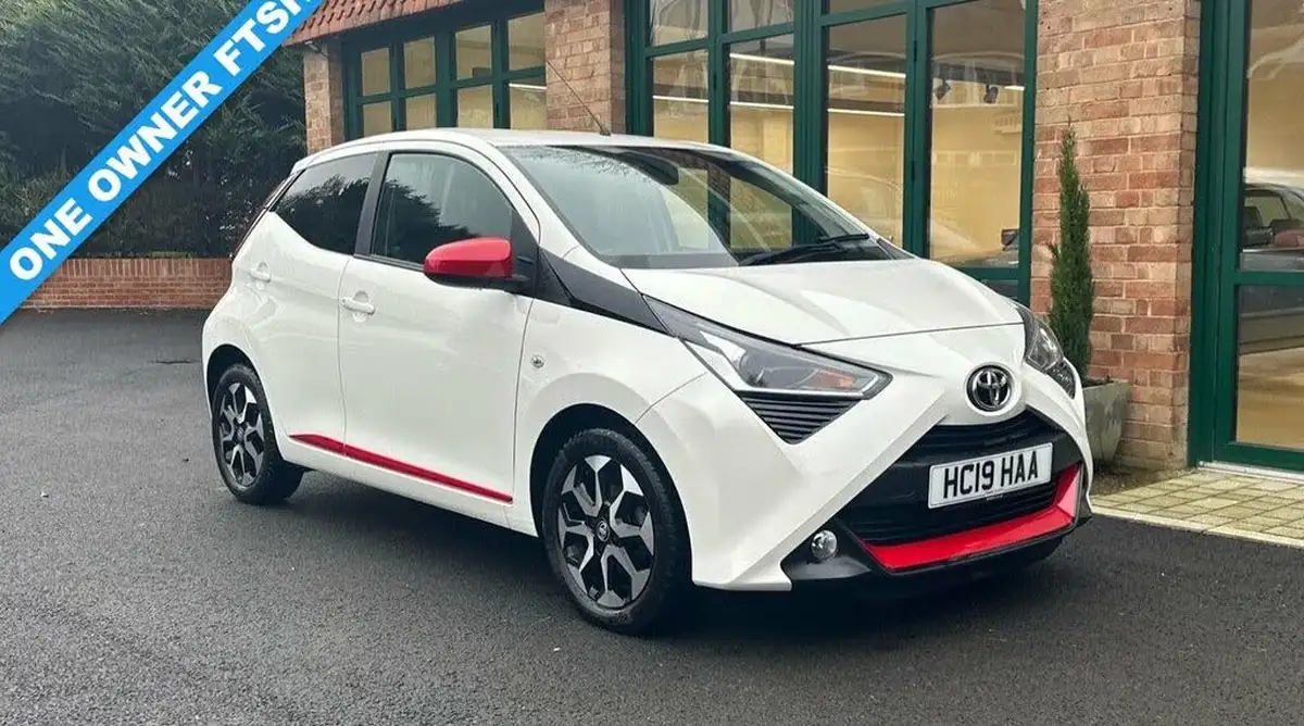 2019-toyota-aygo-10-vvt-i-x-trend-big-0