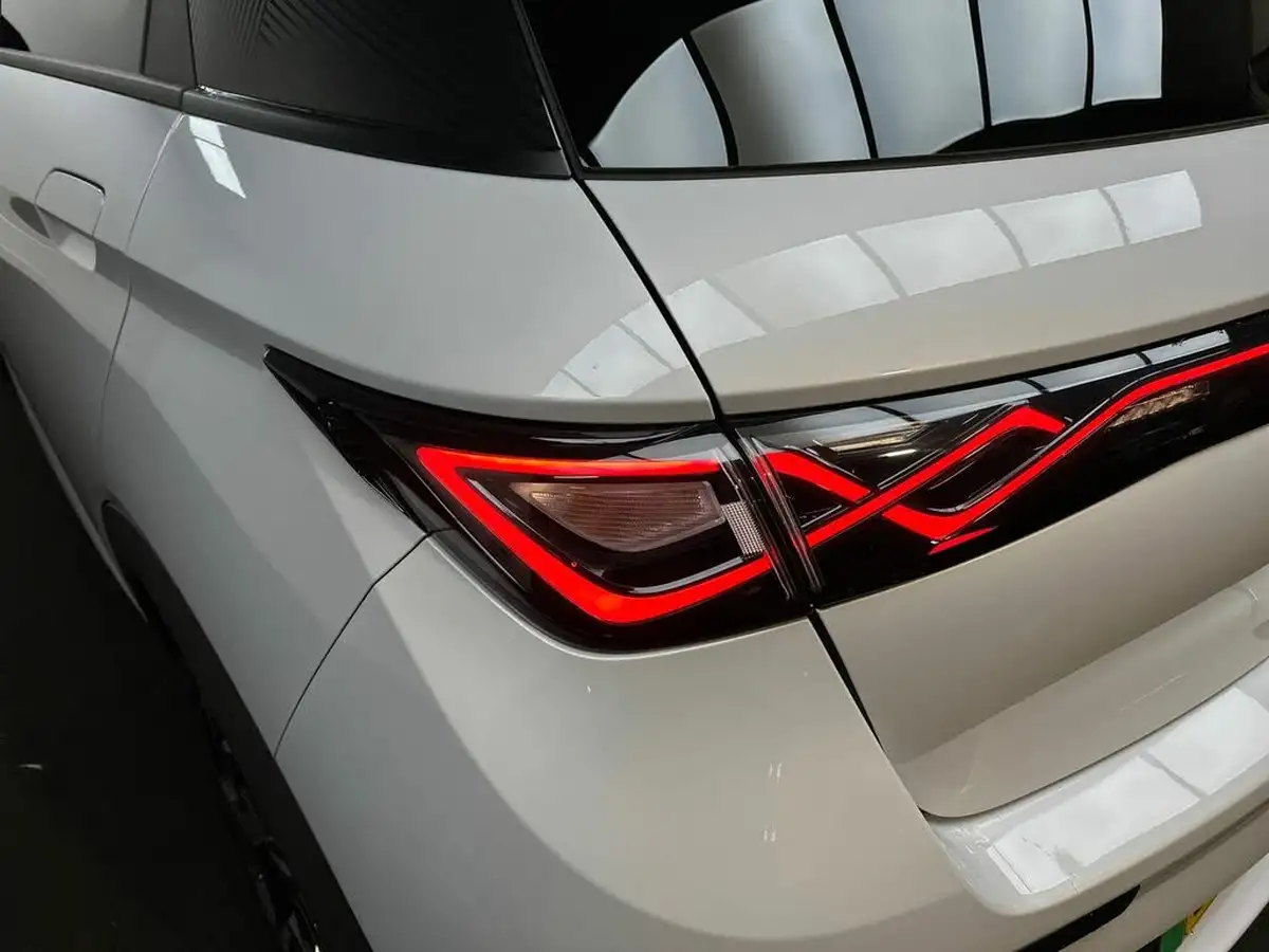2024-byd-dolphin-e-design-big-32
