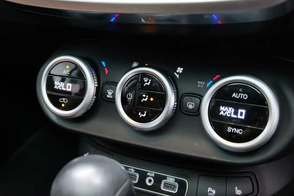 2019-fiat-500x-13-firefly-turbo-cross-plus-ss-big-27