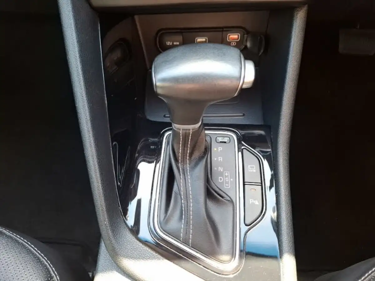 2022-kia-niro-16-gdi-3-156kwh-big-14