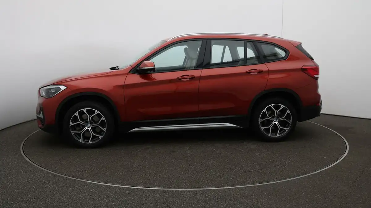 2021-bmw-x1-20-xdrive20i-xline-big-4