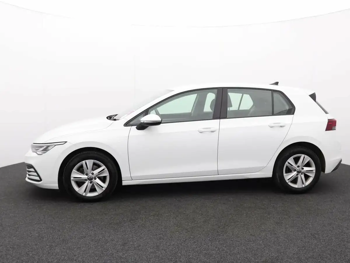 2022-volkswagen-golf-15-tsi-life-150ps-hatchback-big-4
