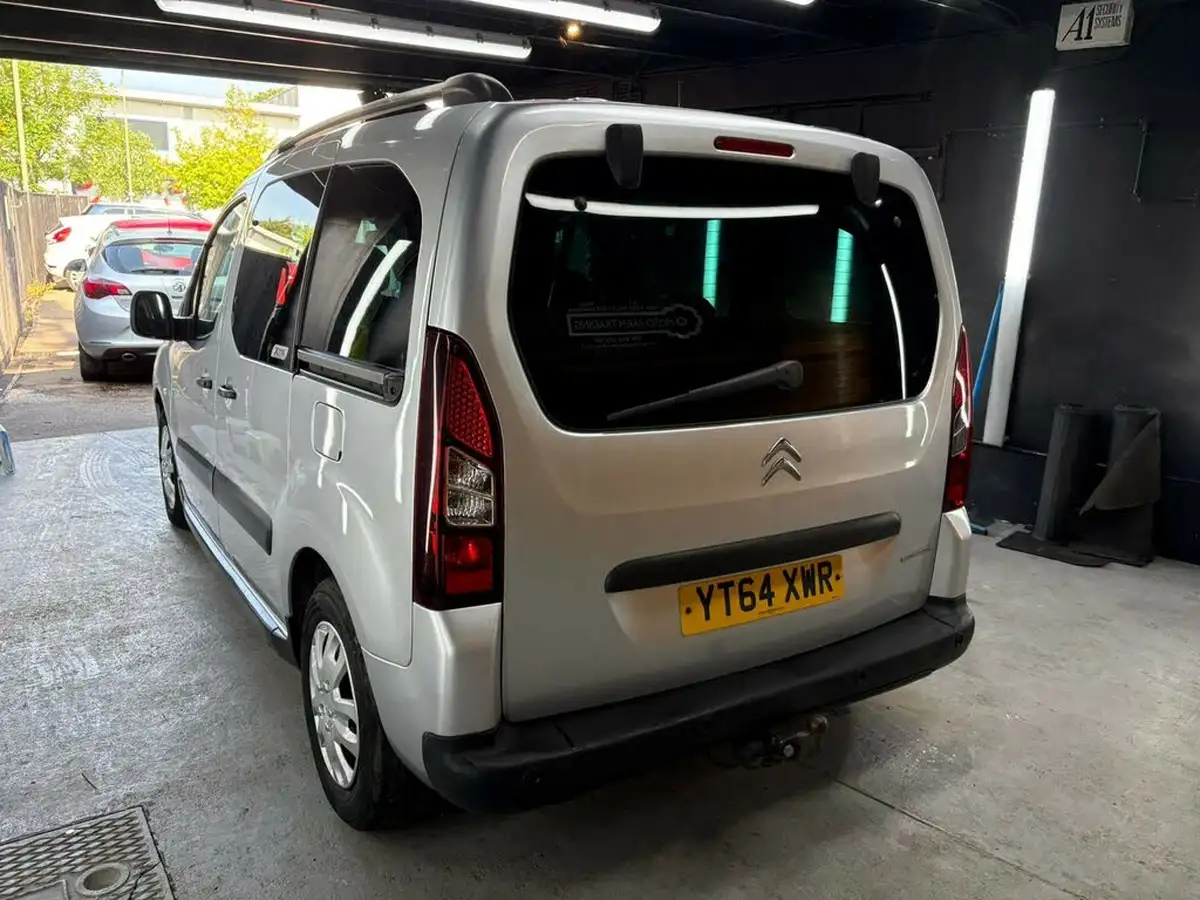 2014-citroen-berlingo-16hdi-xtr-90ps-airdream-egs6-big-9