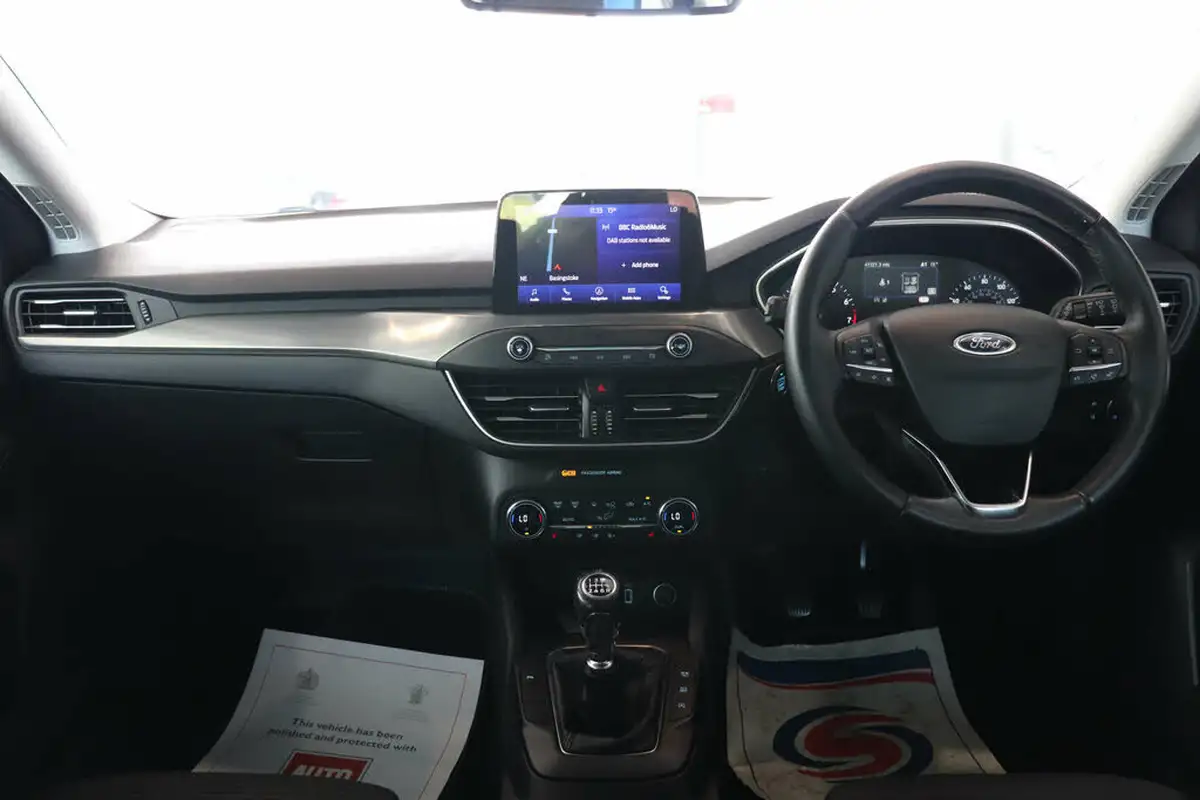 2019-ford-focus-10t-titanium-ss-hatchback-big-13