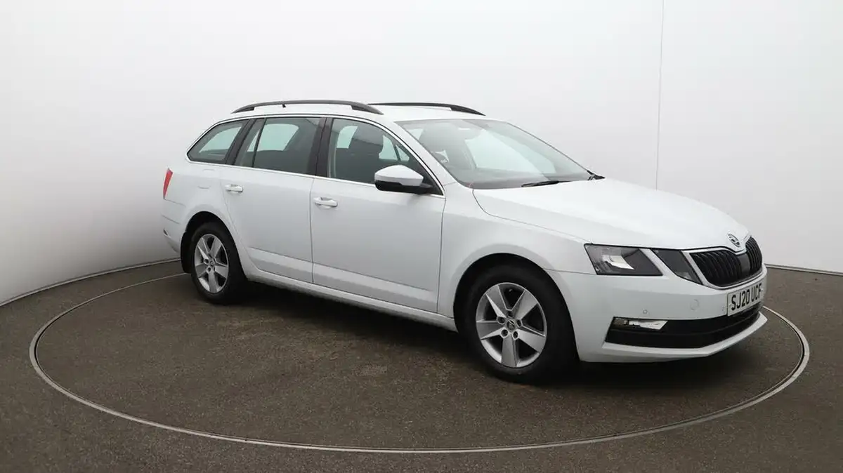 2020-skoda-octavia-16tdi-se-technology-estate-big-43