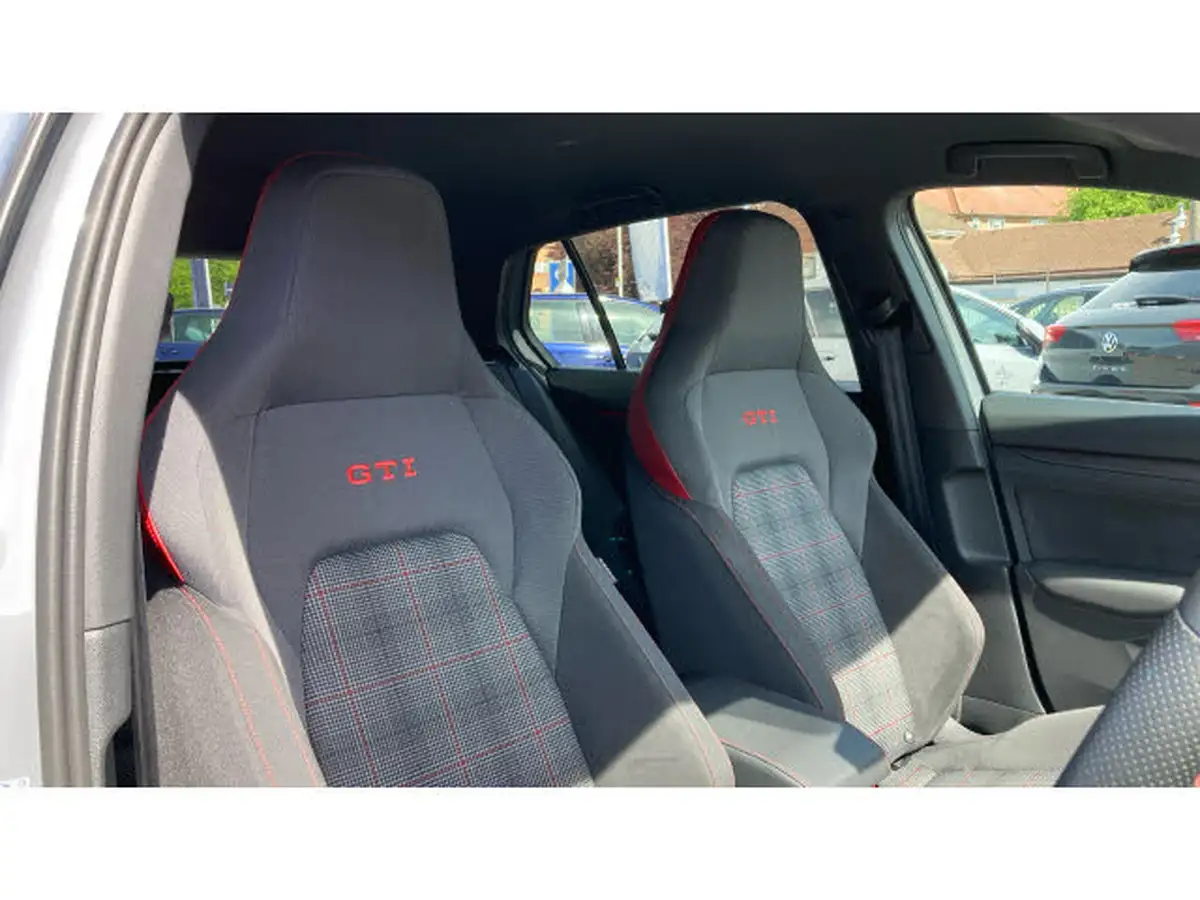 2023-volkswagen-golf-20-tsi-gti-dsg-big-20