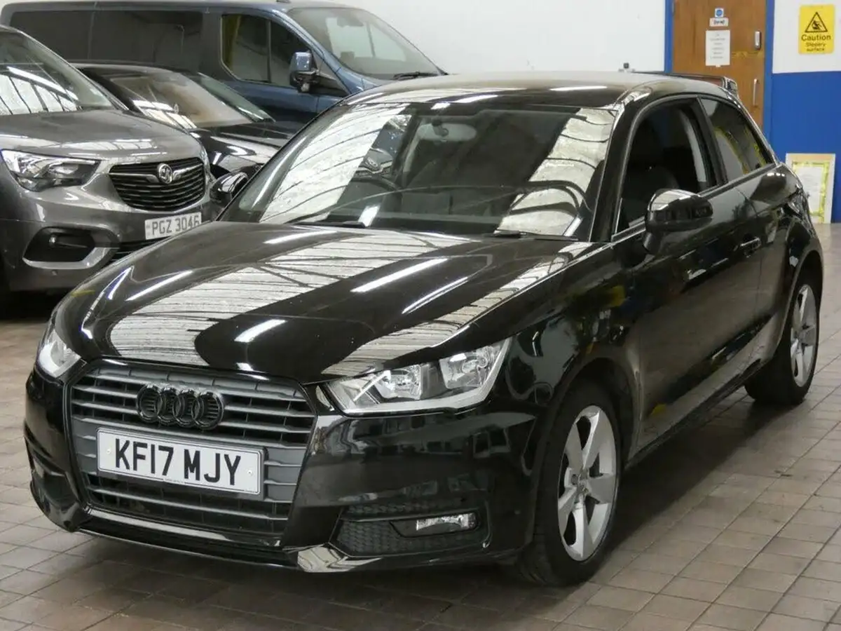 2017-audi-a1-10-tfsi-sport-hatchback-3d-big-4