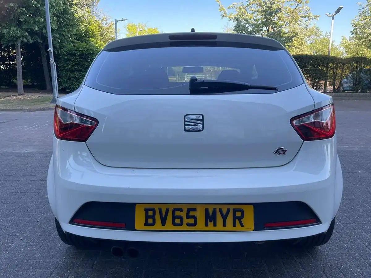 2015-seat-ibiza-12-fr-sportcoupe-3d-big-6