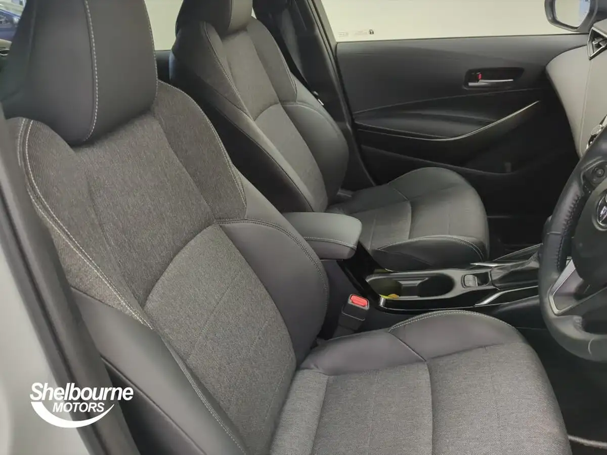 2024-toyota-corolla-18-vvt-i-design-touring-sports-big-35