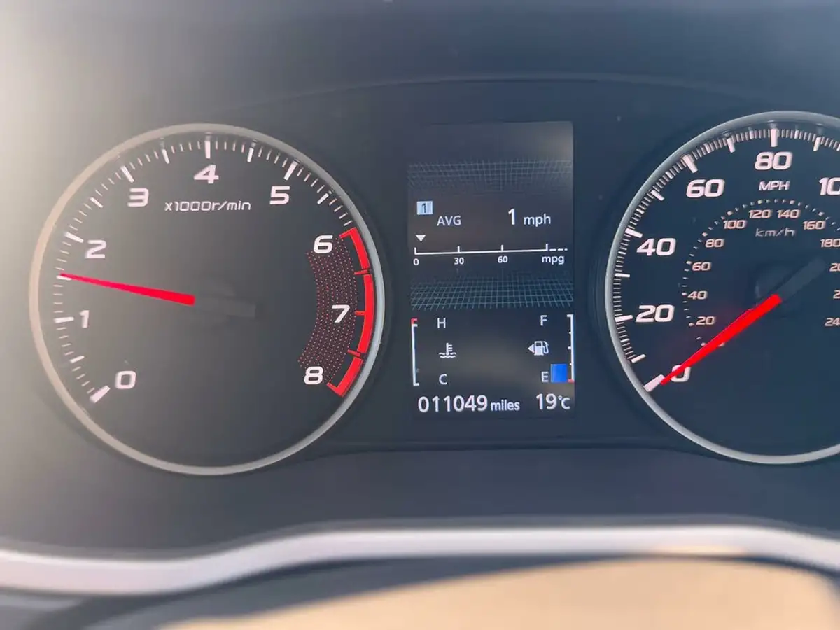 2021-mitsubishi-eclipse-cross-15-exceed-big-34