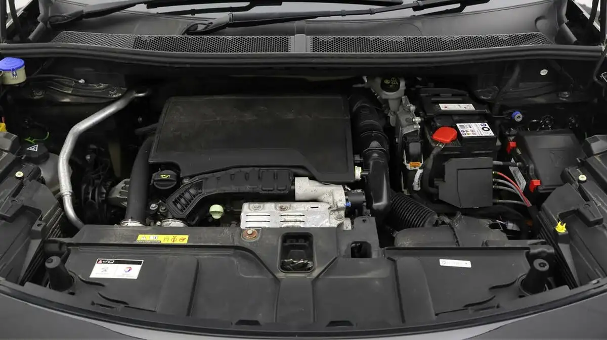2021-peugeot-5008-suv-12-puretech-gt-premium-big-18
