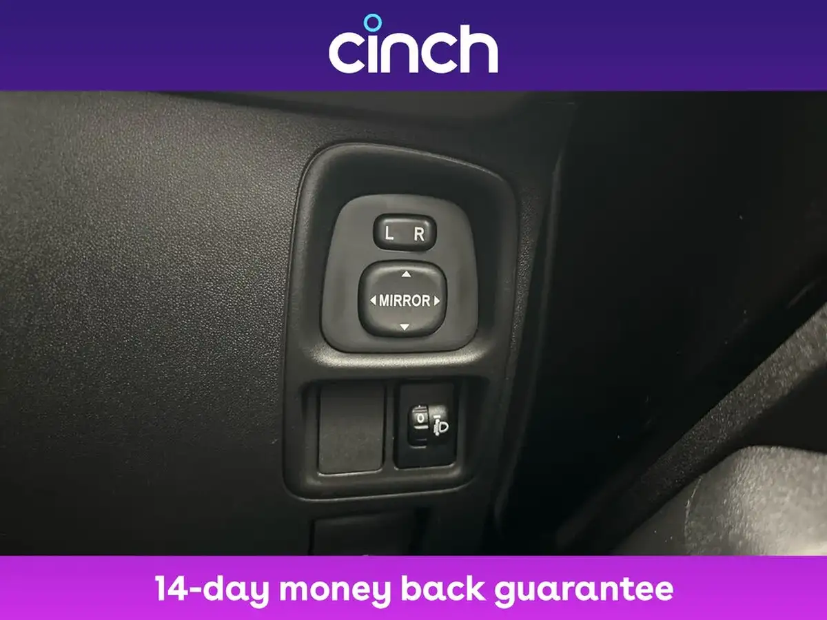 2019-toyota-aygo-10-vvt-i-x-play-big-32