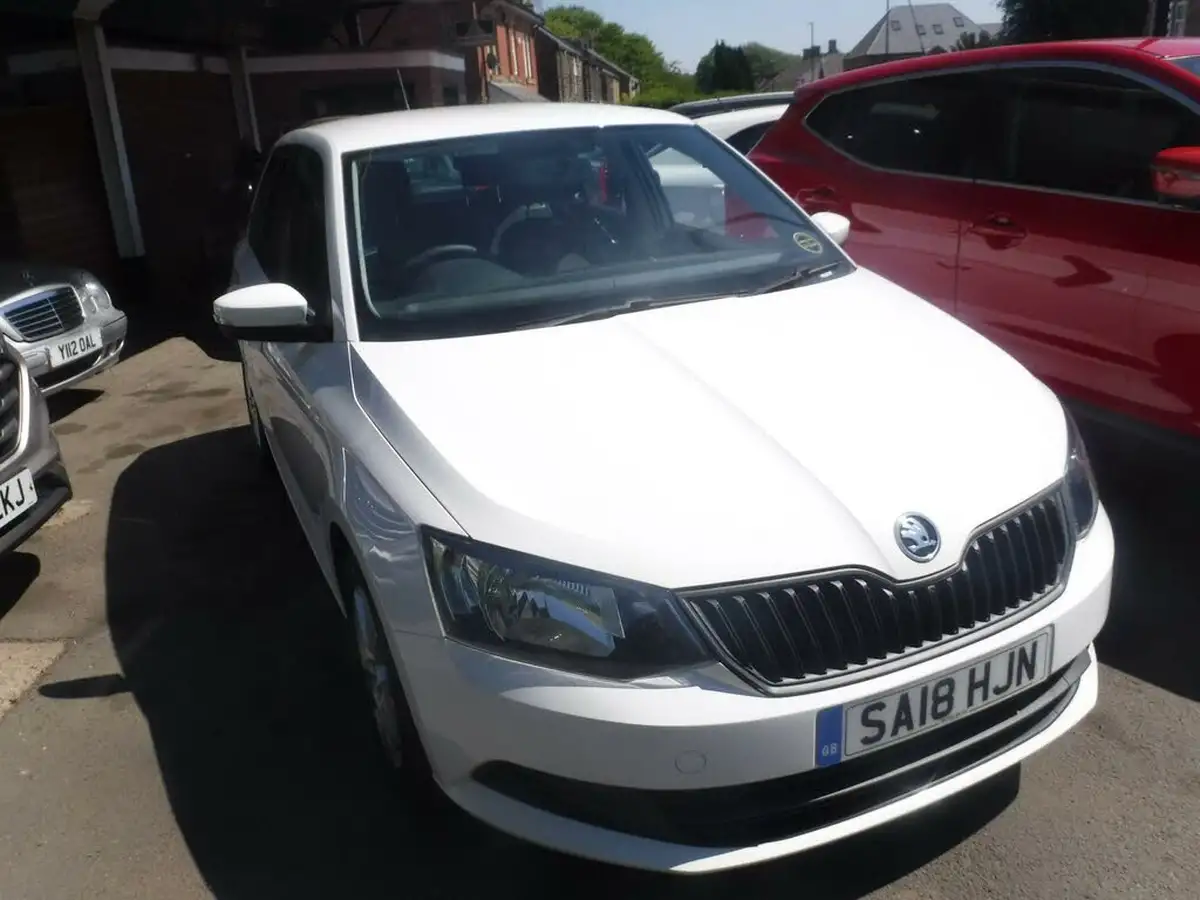 2018-skoda-fabia-10-mpi-s-plus-big-1